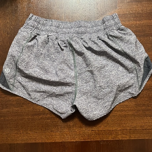 Lululemon short - Picture 2 of 6